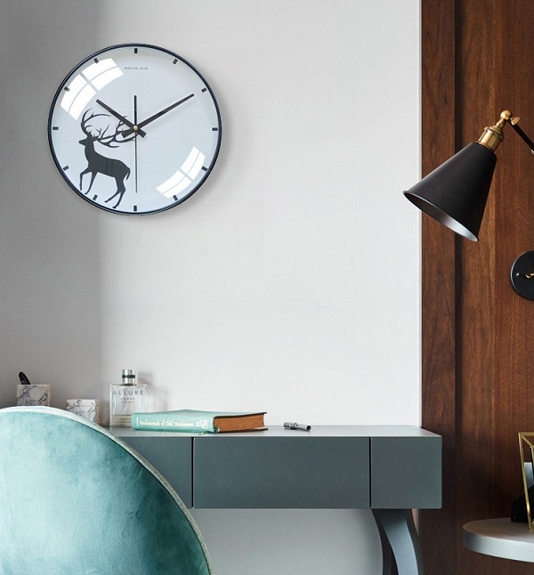 Đồng hồ treo tường hình hươu